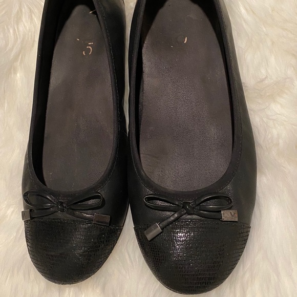 Vionic Leather Flats - Picture 2 of 5
